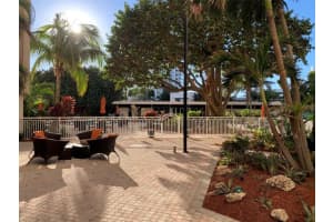 345 N Fort Lauderdale Beach Blvd 906, Fort Lauderdale, FL 33304 - MLS#F10473491