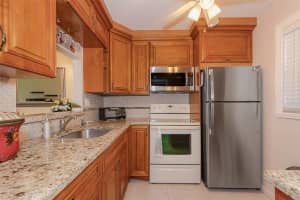 3431 NW 50th Ave 104, Lauderdale Lakes, FL 33319 - MLS#F10473523