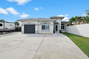 20006 NW 79th Ave, Hialeah, FL 33015 Sold 12/23/24