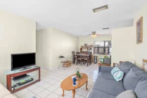 571 NE 61st St, Oakland Park, FL 33334 Sold 08/29/25