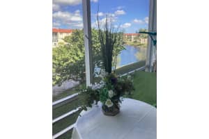 3001 Sunrise Lakes Dr 207, Fort Lauderdale, FL 33322 Sold 04/23/25