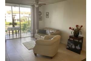 3001 Sunrise Lakes Dr 207, Fort Lauderdale, FL 33322 Sold 04/23/25