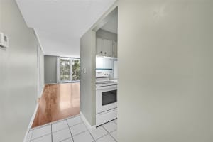 1800 N Andrews Ave 3E, Fort Lauderdale, FL 33311 Sold 02/28/25