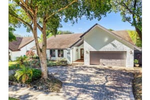 2230 NW 103rd Ave, Pembroke Pines, FL 33026 Sold 02/04/25