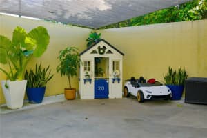 8735 SW 137th Ave 8735, Miami, FL 33183 Sold 03/25/25
