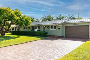 270 SE 7th St, Pompano Beach, FL 33060 Sold 03/04/25