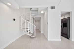 670 Tennis Club Drive 104, Fort Lauderdale, FL 33311 Sold 04/15/25