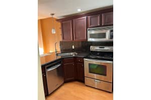 112 Royal Park Dr 3E, Oakland Park, FL 33309 Sold 04/29/25