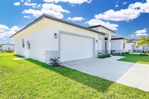 424 NW 10th, Boynton Beach, FL 33435 Sold 04/17/25