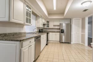 7381 Plantation Rd, Plantation, FL 33317 Sold 05/21/25