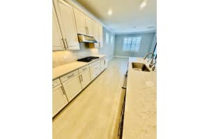 317 SE Huntington Cir, Port Saint Lucie, FL 34984 Sold 05/16/25