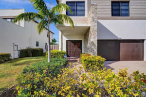 21000 NE 2nd Ct, Miami, FL 33179 Sold 02/07/25