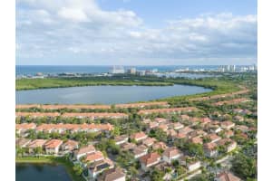 1080 Lyontree St, Hollywood, FL 33019 Sold 06/03/25