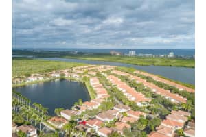 1080 Lyontree St, Hollywood, FL 33019 Sold 06/03/25