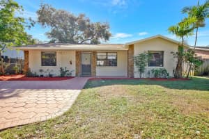 6444 Pershing St, Hollywood, FL 33024 Sold 01/23/25
