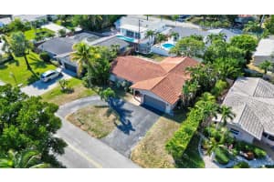 5711 NE 20th Ter, Fort Lauderdale, FL 33308 Sold 02/13/25