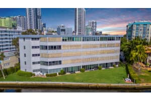 818 SE 4th St 402, Fort Lauderdale, FL 33301 Sold 04/01/25