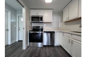 8900 Washington 118, Pembroke Pines, FL 33025 Sold 01/03/25
