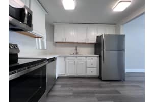 8900 Washington 118, Pembroke Pines, FL 33025 Sold 01/03/25