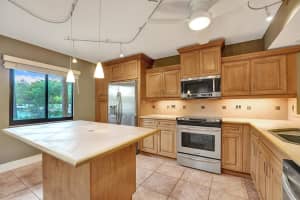 2200 S Cypress Bend Dr 102, Pompano Beach, FL 33069 Sold 02/13/25