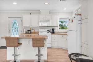 8580 SW 16th St, Davie, FL 33324 Sold 02/27/25