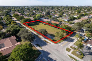 3990 Woodside Drive, Coral Springs, FL 33065 - MLS#F10474322