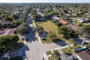 3990 Woodside Drive, Coral Springs, FL 33065 - MLS#F10474322