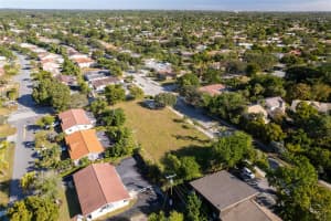 3990 Woodside Drive, Coral Springs, FL 33065 - MLS#F10474322