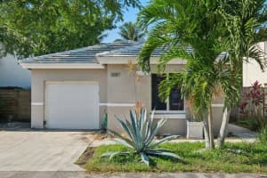 3087 Palm Pl, Margate, FL 33063 Sold 04/03/25