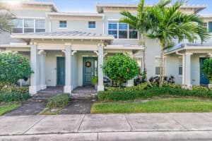 1190 Eucalyptus Drive 4, Hollywood, FL 33021 Sold 01/31/25