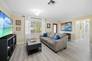 6920 Tyler St, Hollywood, FL 33024 Sold 01/31/25