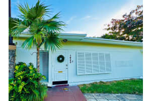 1642 NE 8th St, Fort Lauderdale, FL 33304 Sold 09/26/25