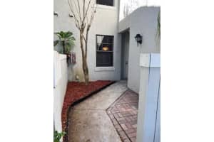 12068 NW 11th St 12068, Hollywood, FL 33026 Sold 01/13/25