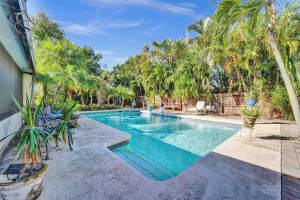 1813 NE 26th Dr, Wilton Manors, FL 33306 Sold 01/28/25