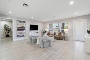 4331 NE 17th Ave, Oakland Park, FL 33334 Sold 02/04/25