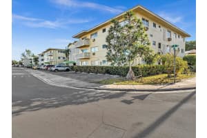 11930 NE 19th Dr 9, North Miami, FL 33181 Sold 03/27/25