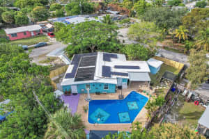 264 NE 44th Ct, Deerfield Beach, FL 33064 Sold 03/21/25