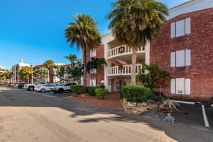 465 Paradise Isle Blvd 106, Hallandale Beach, FL 33009 Sold 02/25/25