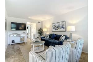 110 Spring Lake Ct 103, Vero Beach, FL 32962 Sold 01/15/25