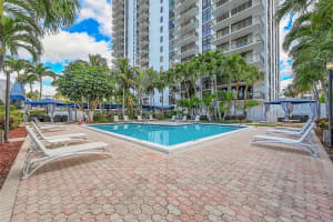 3031 N Ocean Blvd 403, Fort Lauderdale, FL 33308 Sold 04/01/25