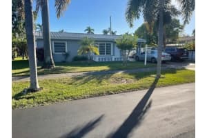 812 NE 3rd St, Hallandale Beach, FL 33009 Sold 06/13/25