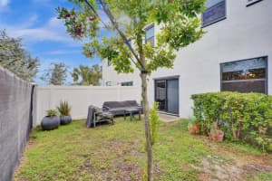 20313 NW 4th Ct 20313, Miami, FL 33169 Sold 10/01/25