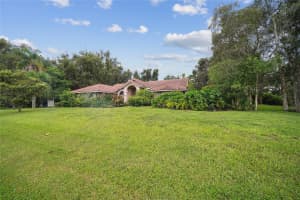 12101 NW 27th St, Plantation, FL 33323 Sold 02/06/25