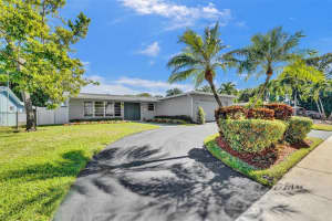 2021 N 55th Ave, Hollywood, FL 33021 Sold 03/13/25