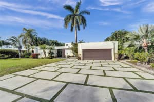 2817 NE 20th Ct, Fort Lauderdale, FL 33305 Sold 02/28/25