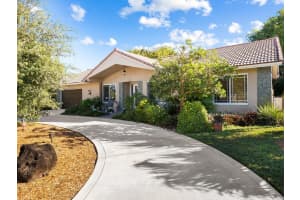 560 El Dorado Pkwy, Plantation, FL 33317 Sold 12/10/25