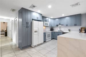 525 SW 61st Ter, Margate, FL 33068 Sold 02/07/25