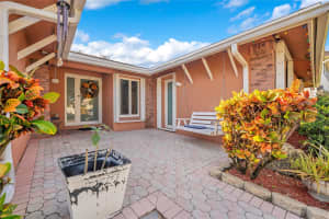 13820 Roanoke St, Davie, FL 33325 Sold 08/21/25