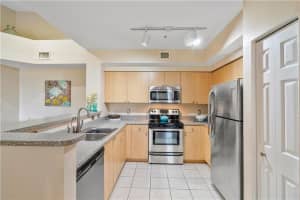 8000 N Nob Hill Rd 304, Tamarac, FL 33321 Sold 06/06/25