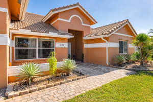 239 NW 161st Ave, Pembroke Pines, FL 33028 Sold 02/03/25